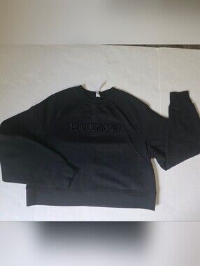 lululemon athletica Black Embossed Logo Sweatshirt, Size M/L Used, Excelent Cond